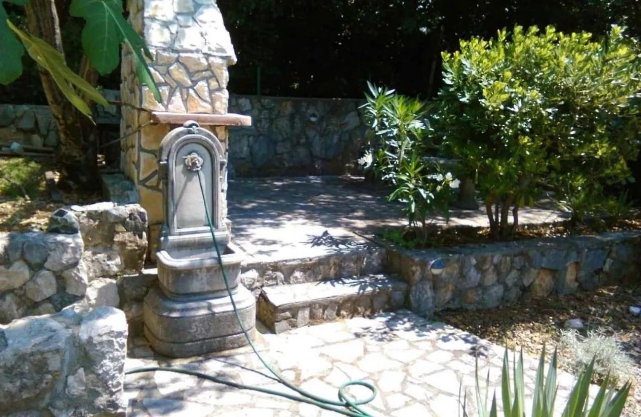 Apartments In Jadranovo 41877 Croatia