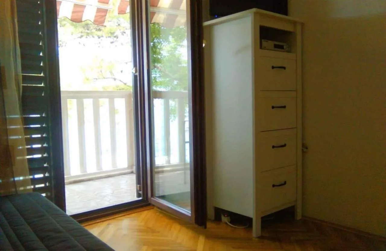 Apartments In Jadranovo 41877 Croatia