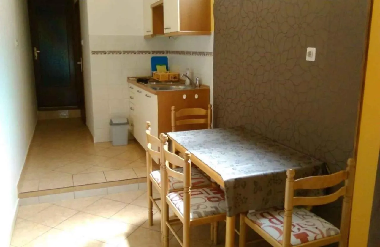 Apartments In Jadranovo 41877