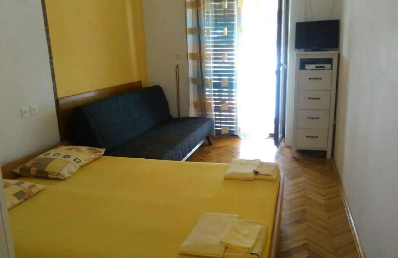 Apartments In Jadranovo 41877