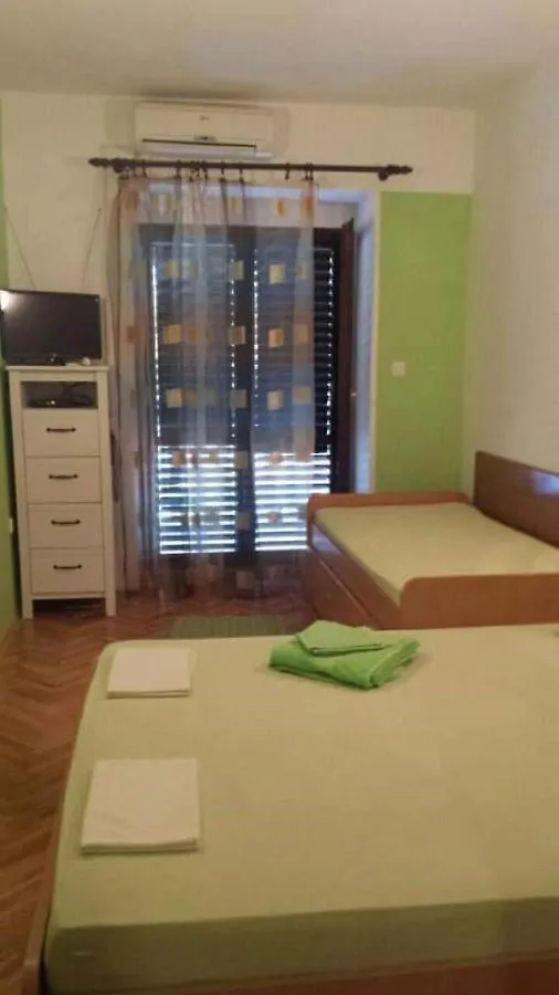 Apartments In Jadranovo 41877
